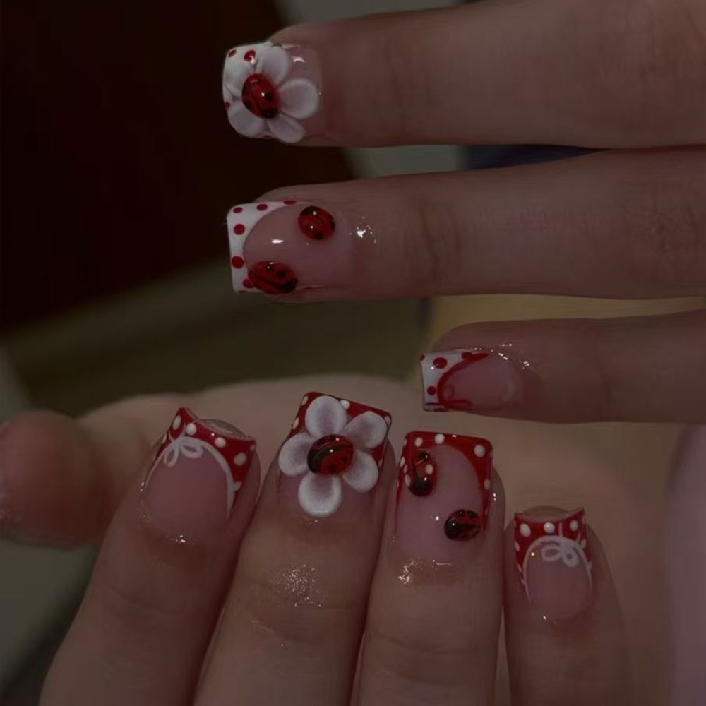 Nail Art Flower - 1セットに24個入り。 長方形3Dジェルフラワーポルカドットレディバグレッドフレンチネイルアートステッカー。 サマーネイルセット。