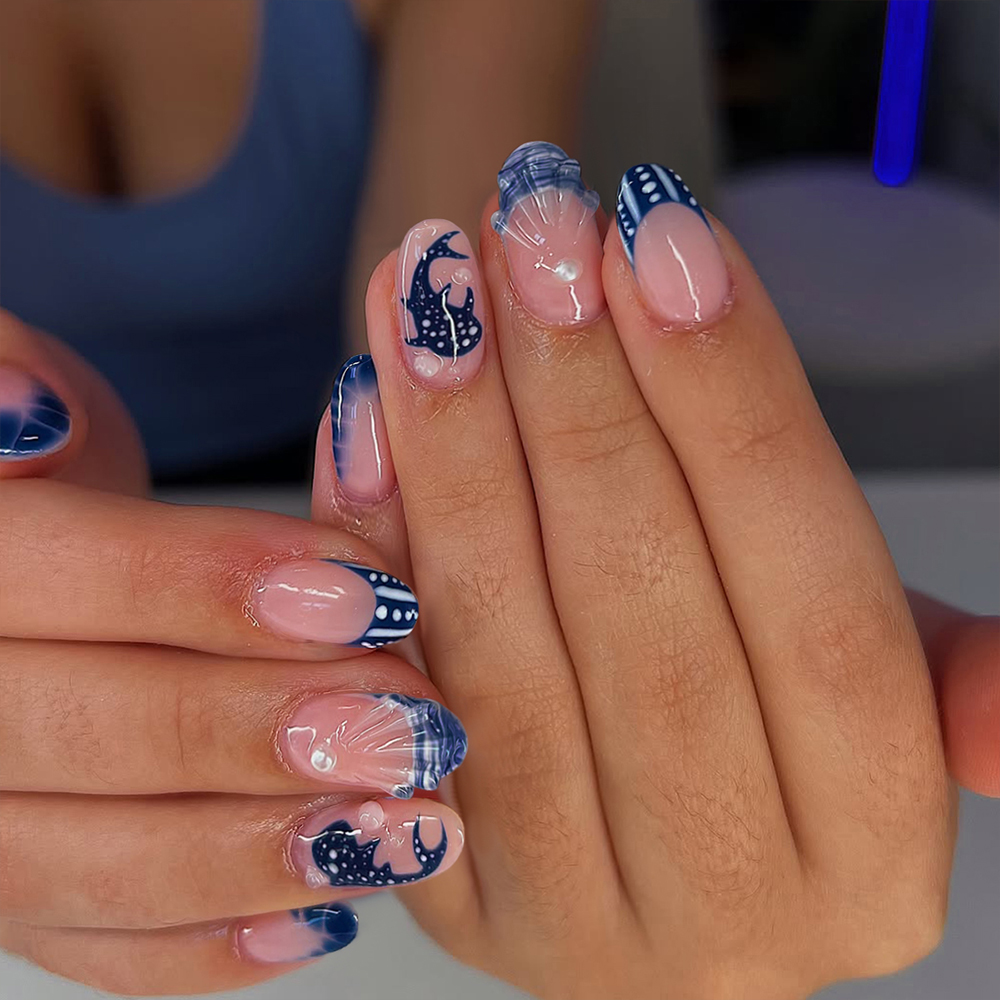 Nail Art Fake - 24個入り アーモンド型 3Dジェルネイル クジラ柄 パールブルー フレンチチップ付き