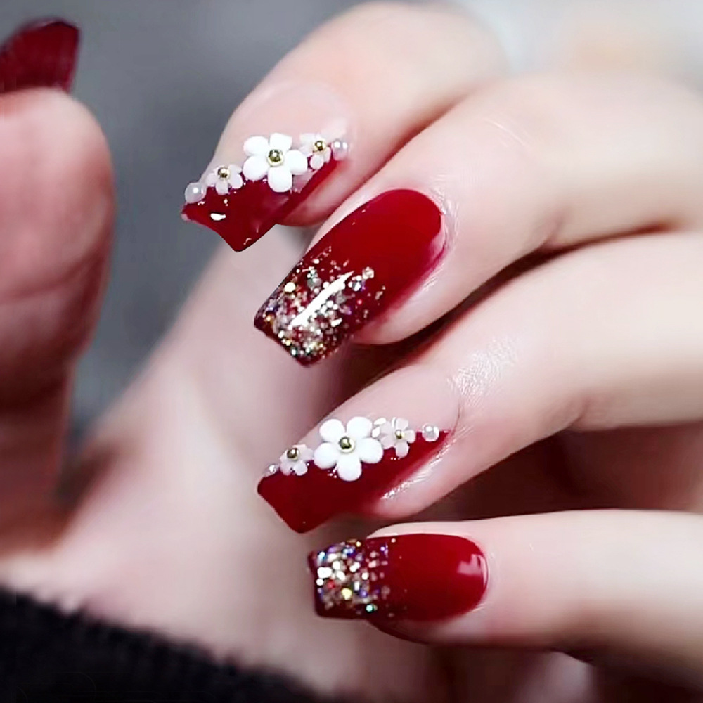 Nail Art Flower - 24 個光沢のある赤プレス爪白い花の装飾棺ヘッド偽爪フルカバーウェアラブル甘い韓国付け爪