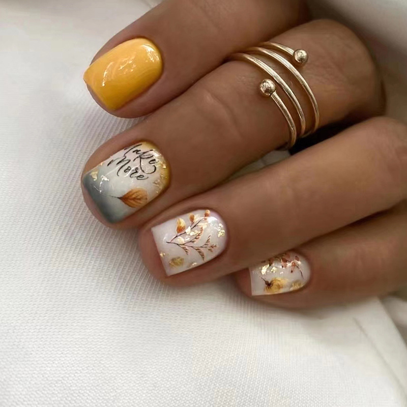 24 個再利用可能な付け爪ショートスクエアヘッドプレス付け爪 - Nail Art Fake のレビューと価格