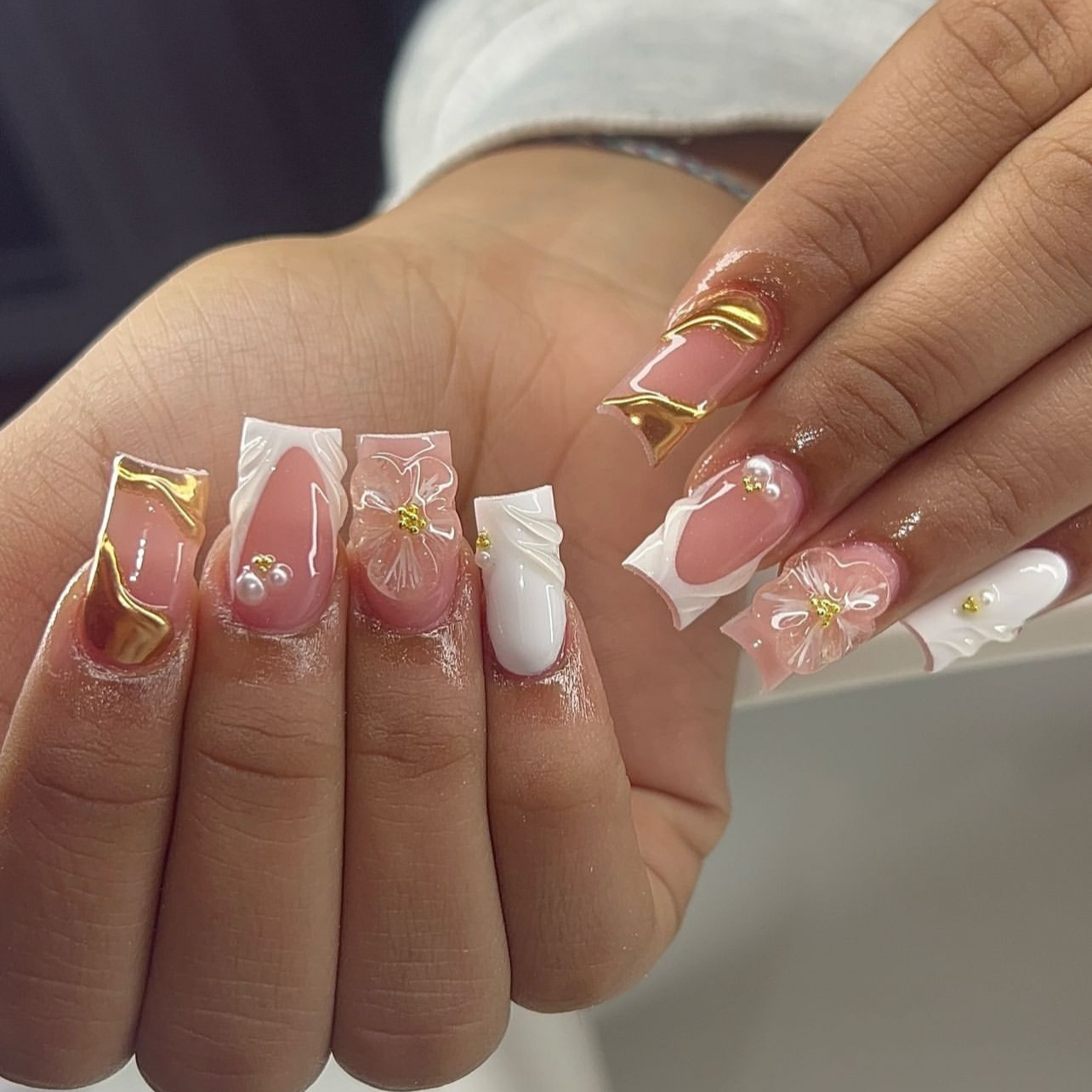 24枚入りウェアラブルスクエアプレスオンネイルサマースウィー - Nail Art Flower のレビューと価格