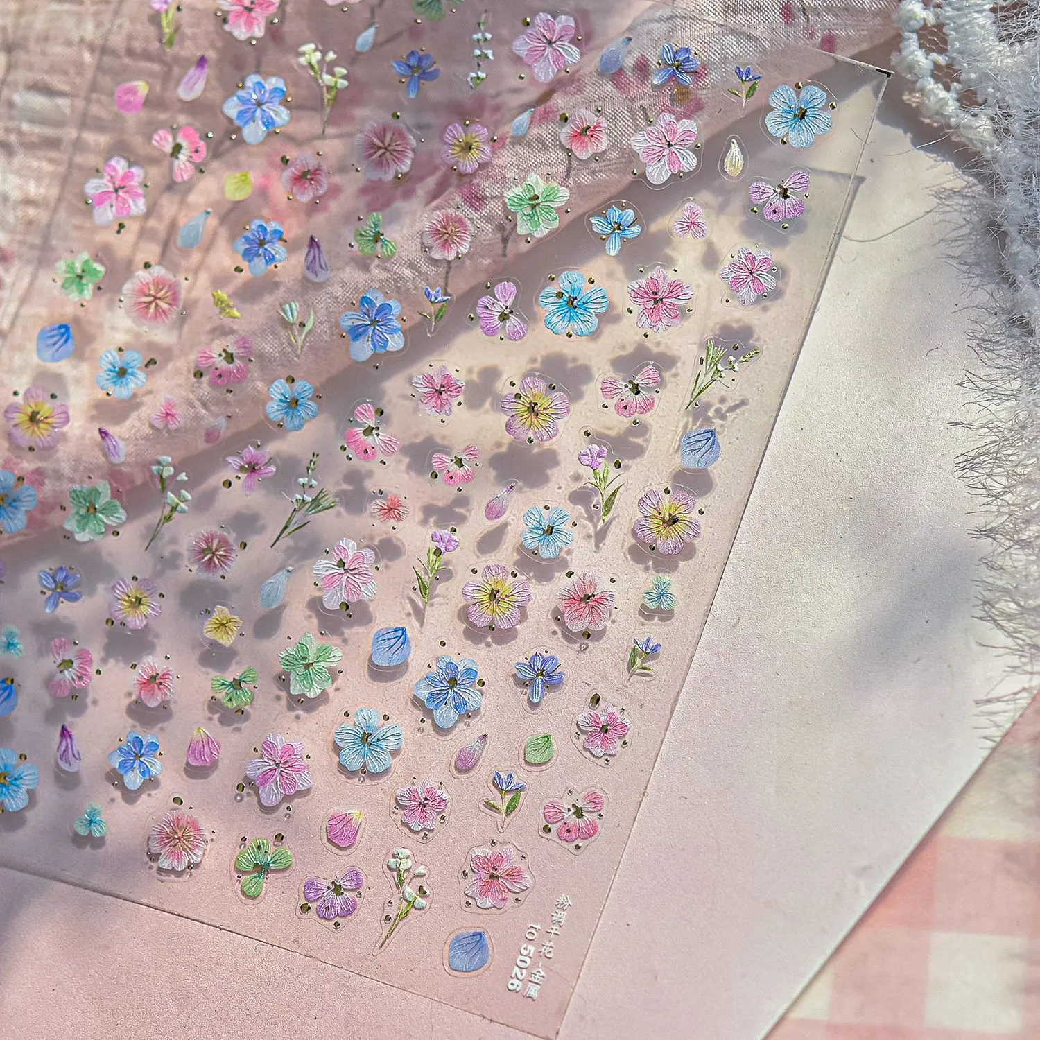 刺繍ベゴニアクラブアップルピンクの花緑の木の葉ソフト自己粘着 - Nail Art Pink Soft のレビューと価格